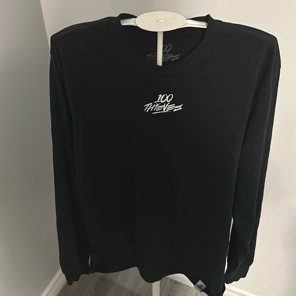 100 Thieves long sleeve soft t-shirt size M